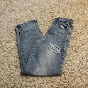 white fox straight leg distressed jeans size small